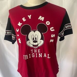 Disney Red Mickey Mouse T-Shirt Disney girls youth M (7-9) burgandy